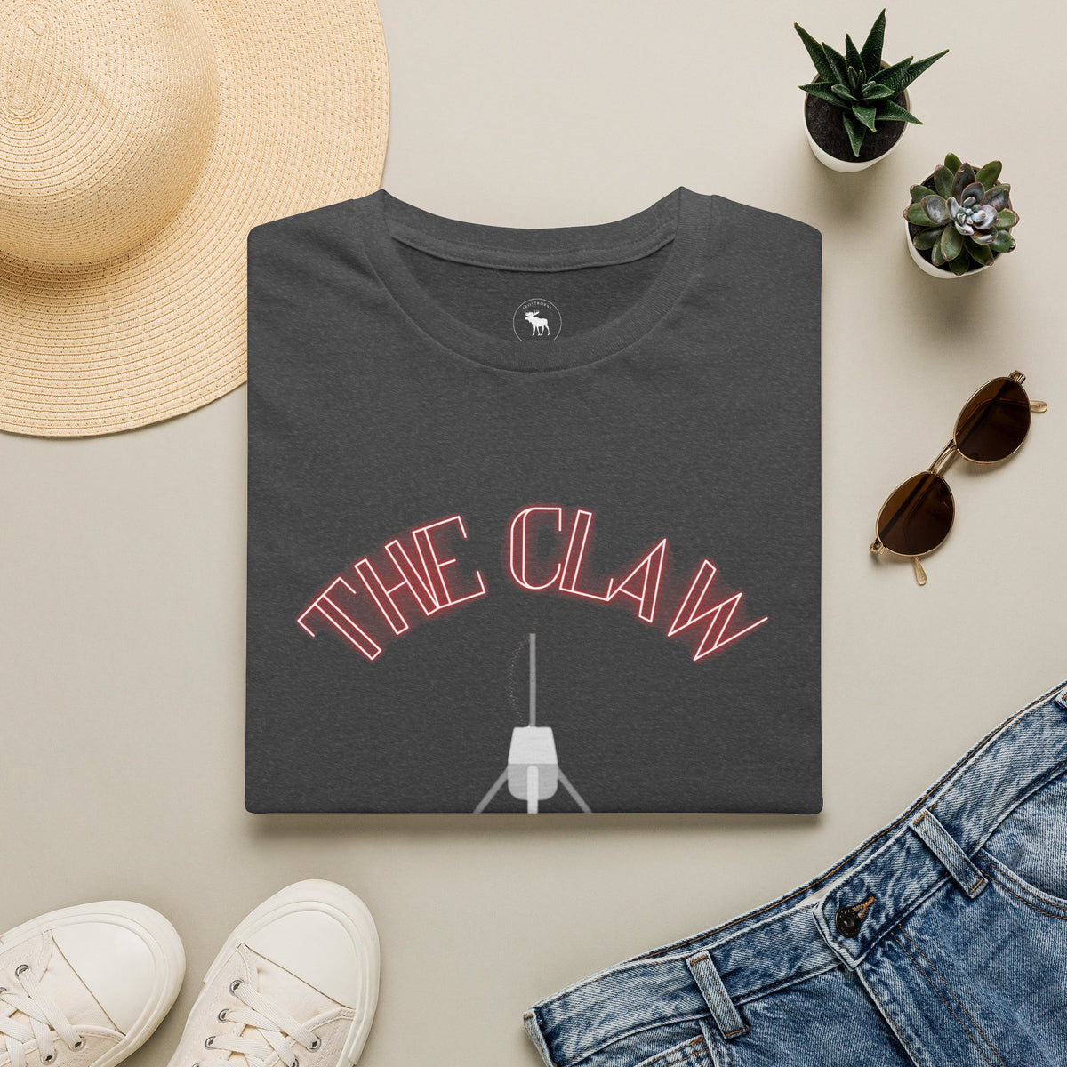 The Claw T‑Shirt — Retro Arcade Toy Claw Machine Tee