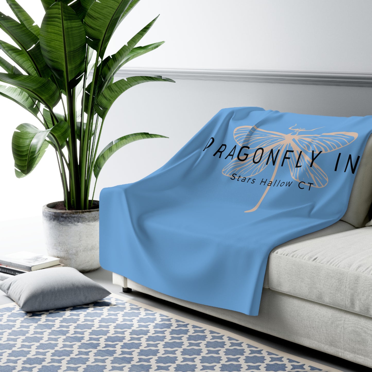 Sherpa Fleece Blanket - Gilmore Girls Dragonfly Inn Cozy Warm Throw